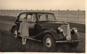 notre deuxi&egrave;me voiture. :
une Renault Primaquatre